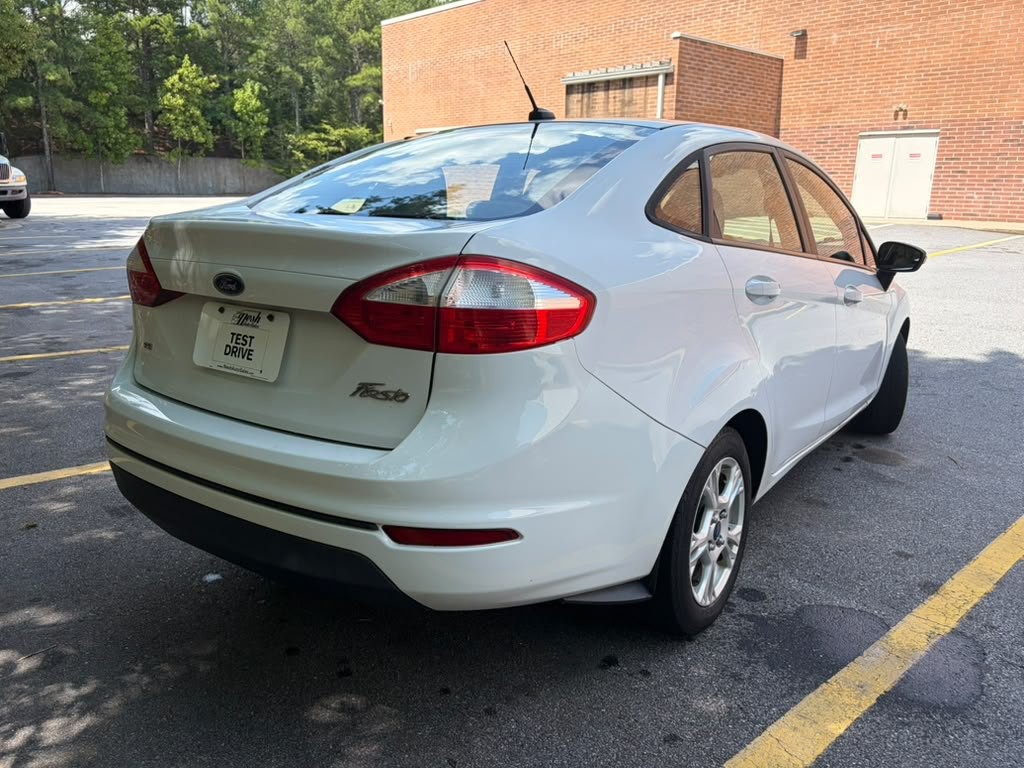 2014 Ford Fiesta Image 6