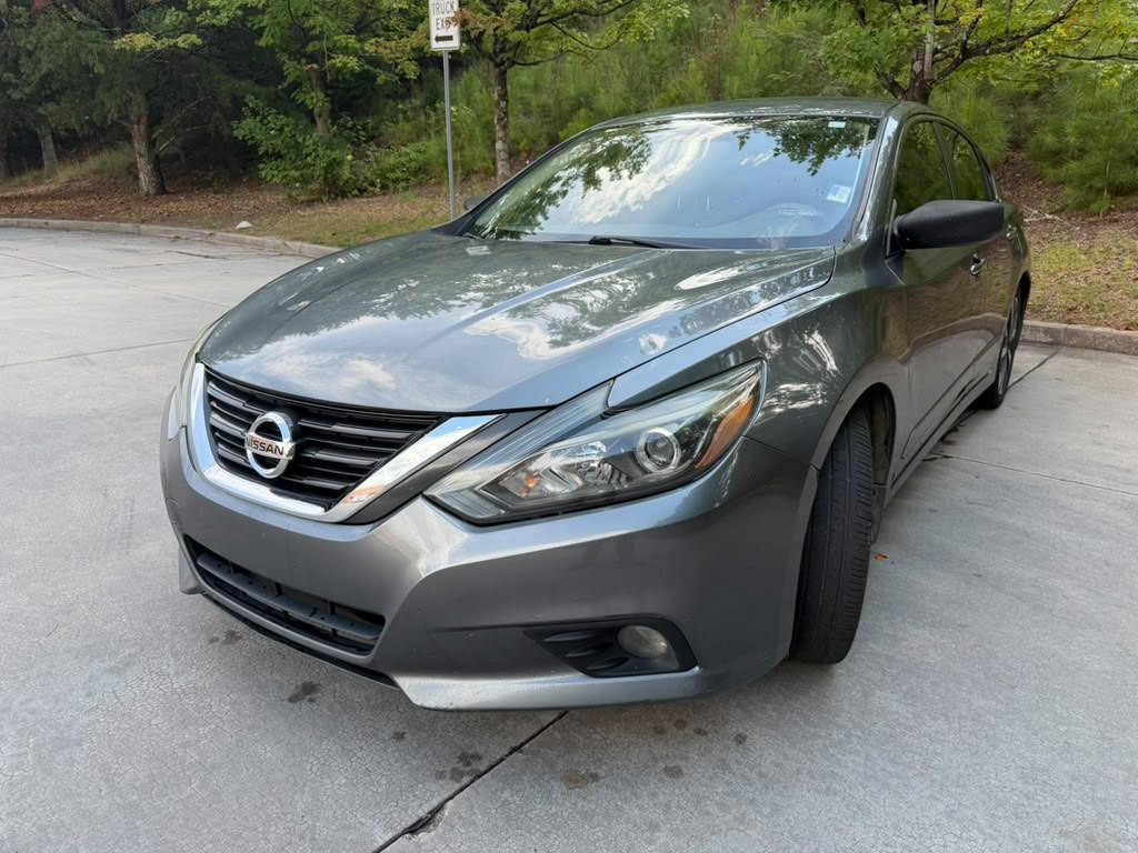 2017 Nissan Altima Image 3