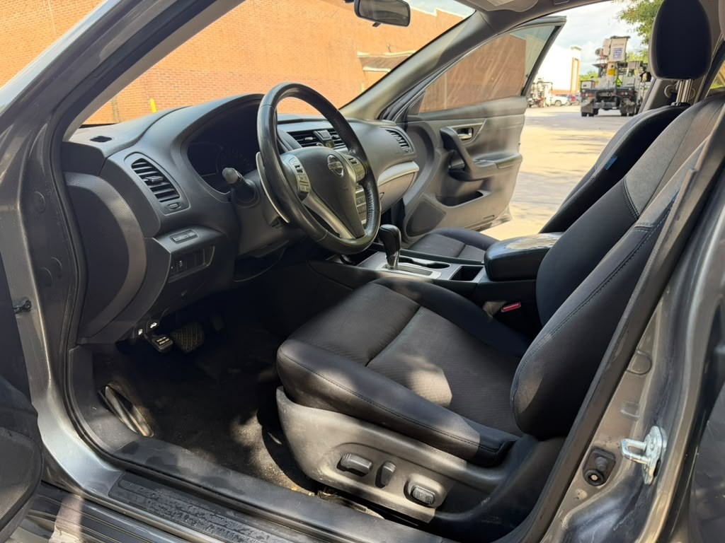 2017 Nissan Altima Image 13