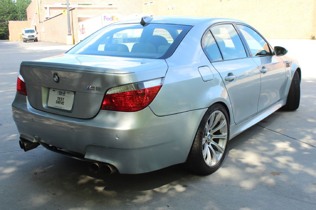2006 BMW M5 Image 8