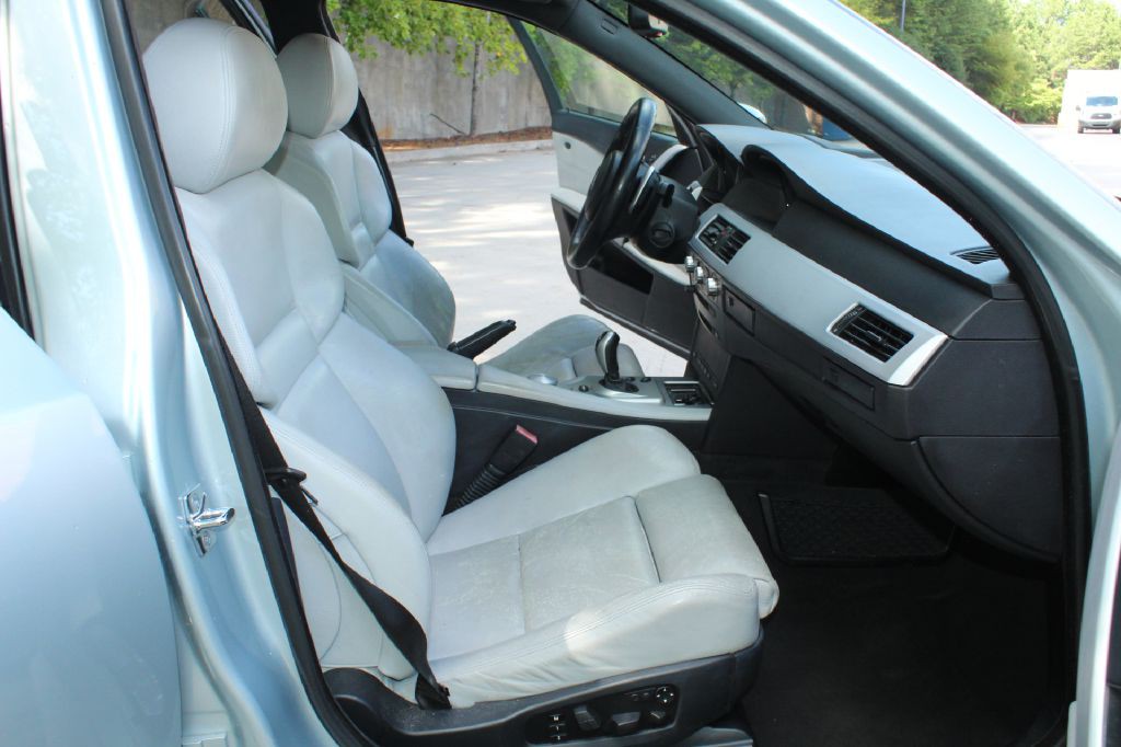 2006 BMW M5 Image 9