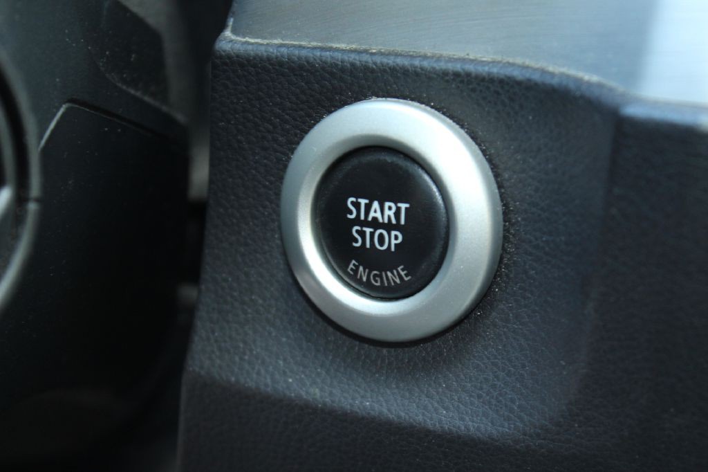 2006 BMW M5 Image 23