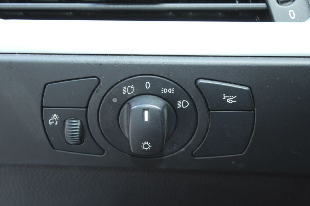2006 BMW M5 Image 24