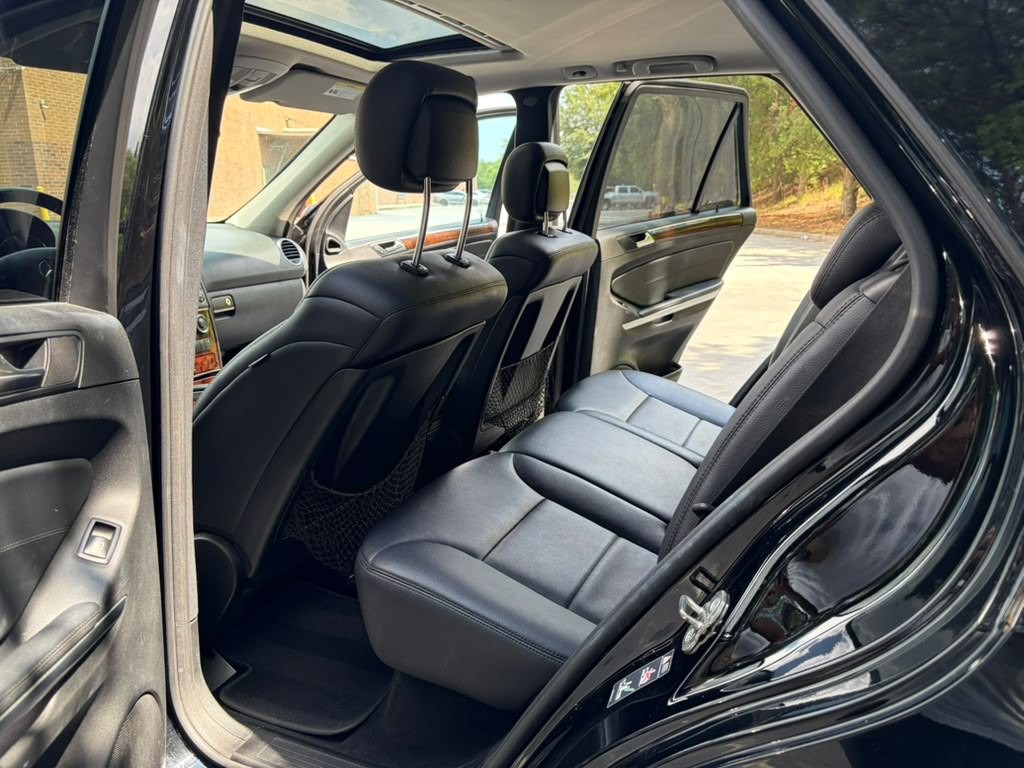 2011 Mercedes-Benz M-Class Image 11