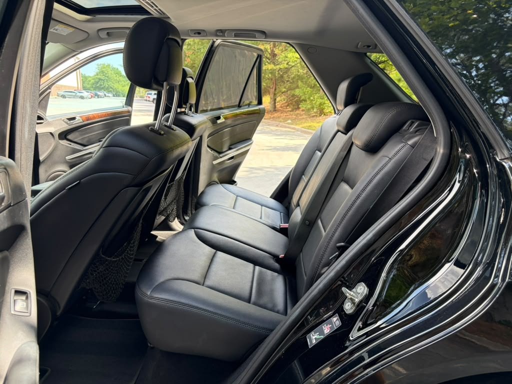 2011 Mercedes-Benz M-Class Image 12