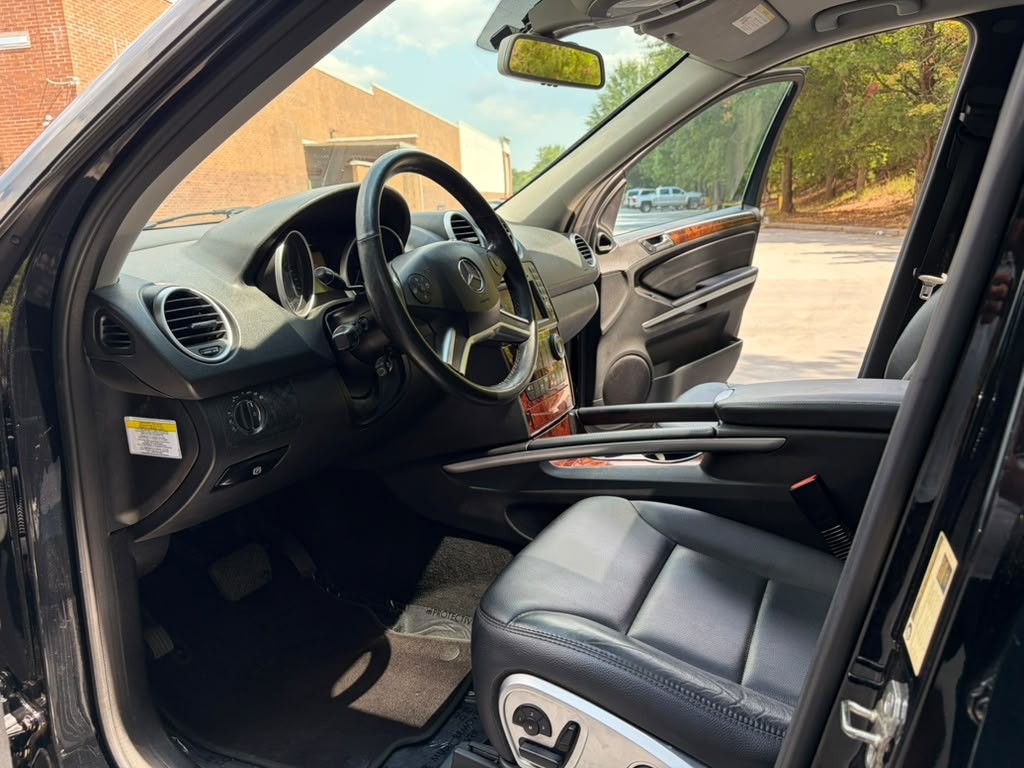 2011 Mercedes-Benz M-Class Image 14