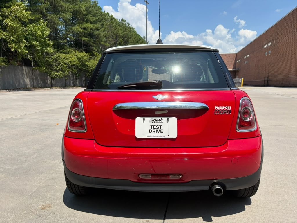 2012 MINI Cooper Image 5