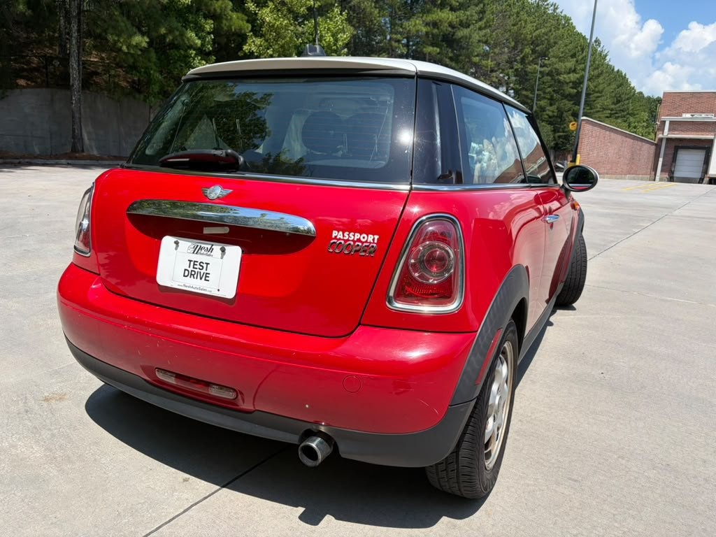 2012 MINI Cooper Image 6