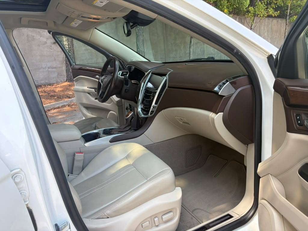 2016 Cadillac SRX Image 10
