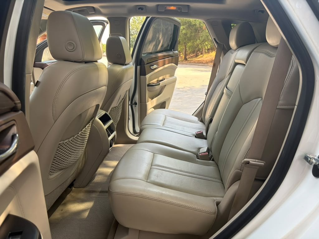 2016 Cadillac SRX Image 12