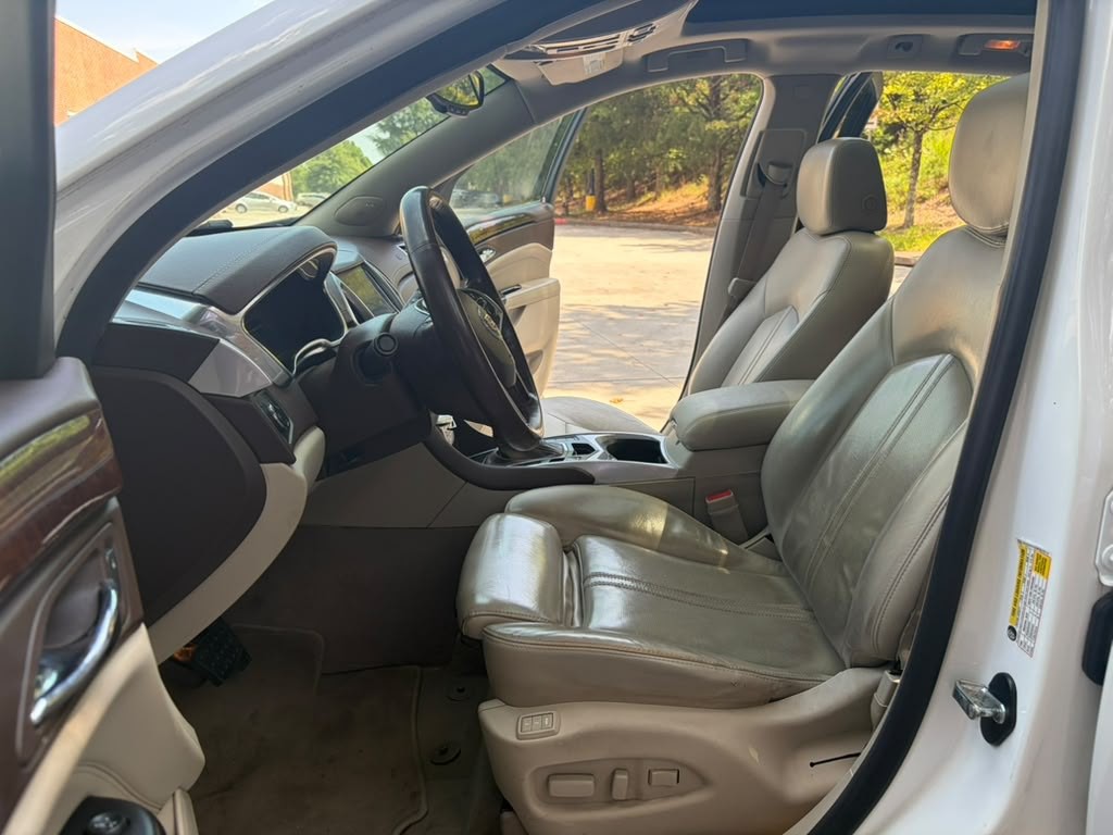2016 Cadillac SRX Image 14