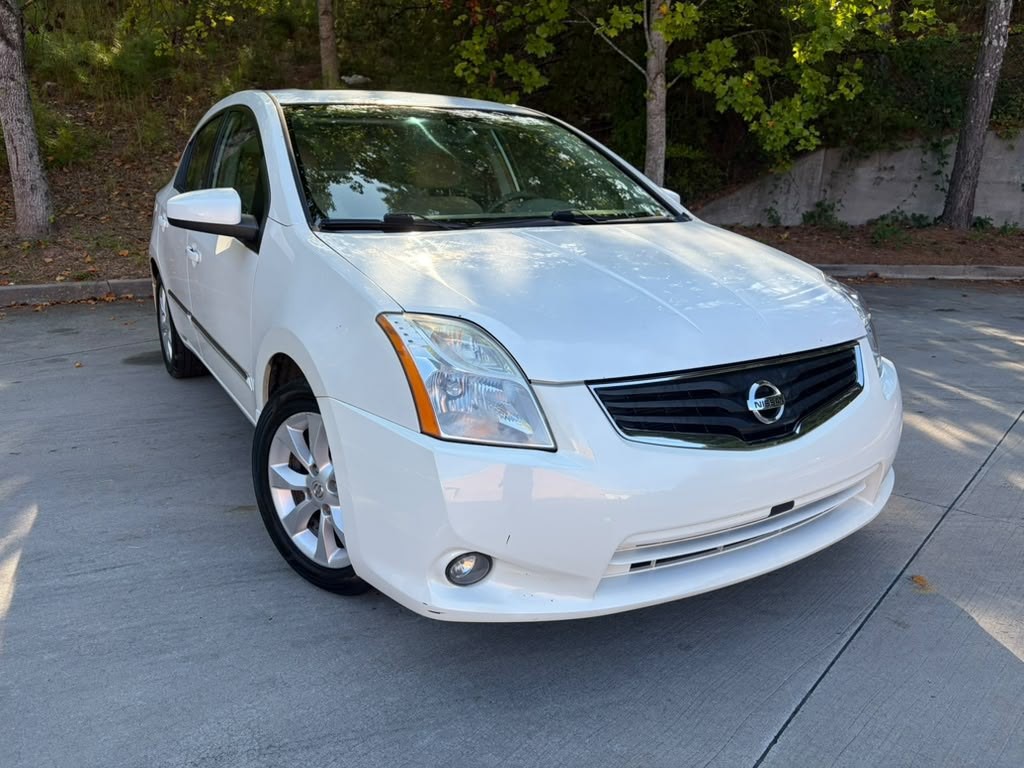 2010 Nissan Sentra Image 1