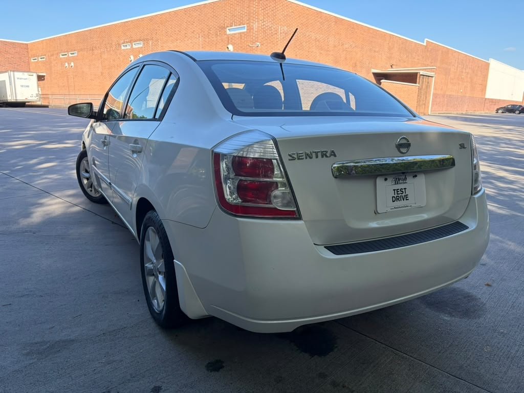 2010 Nissan Sentra Image 4