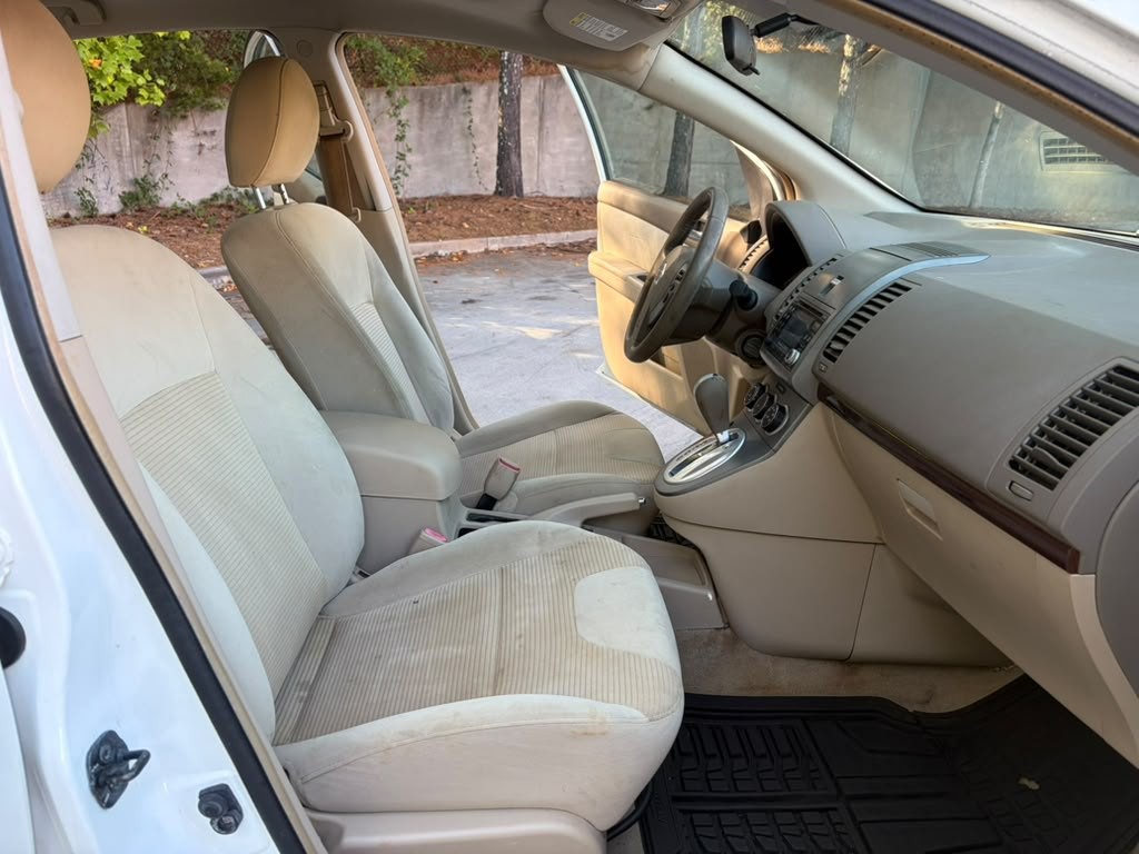 2010 Nissan Sentra Image 13