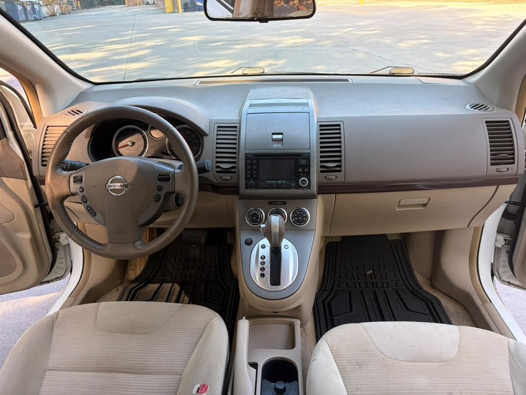 2010 Nissan Sentra Image 15