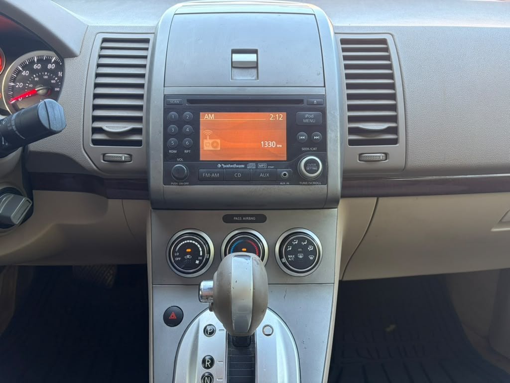 2010 Nissan Sentra Image 18