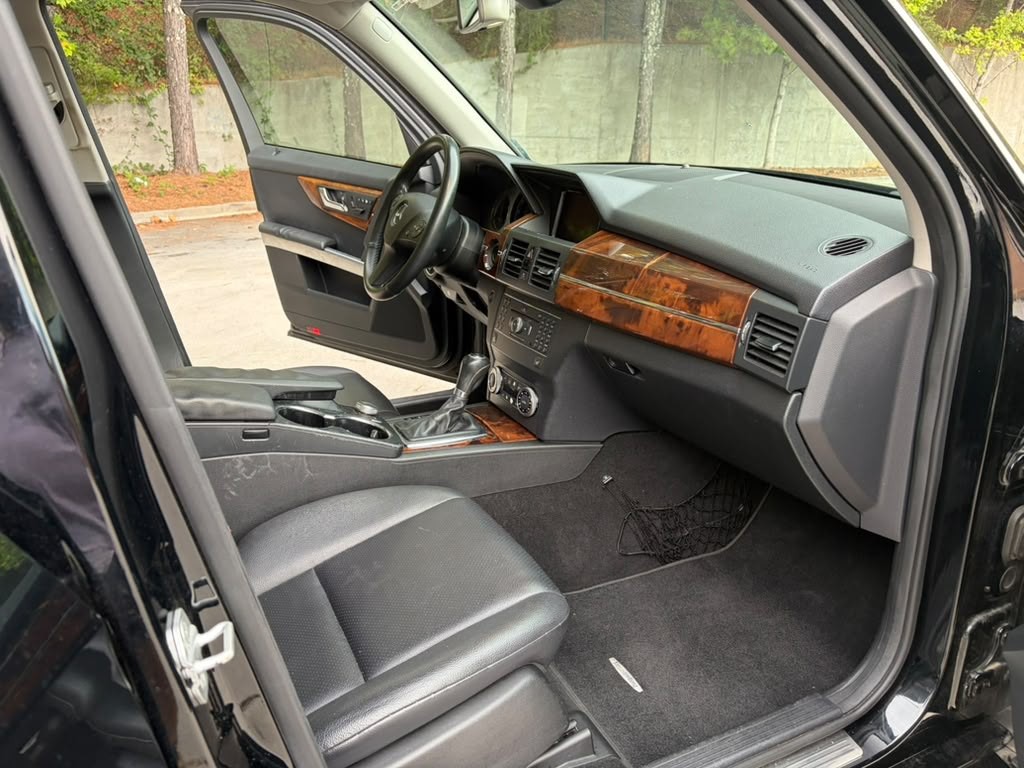 2012 Mercedes-Benz GLK-Class Image 9