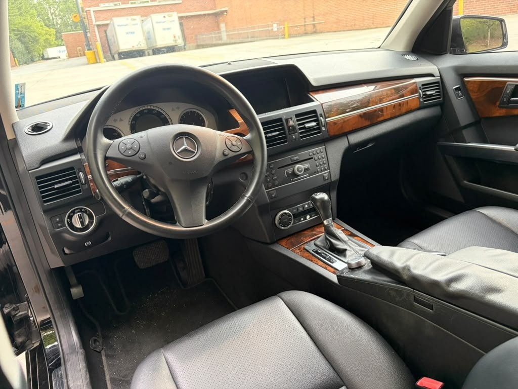 2012 Mercedes-Benz GLK-Class Image 17