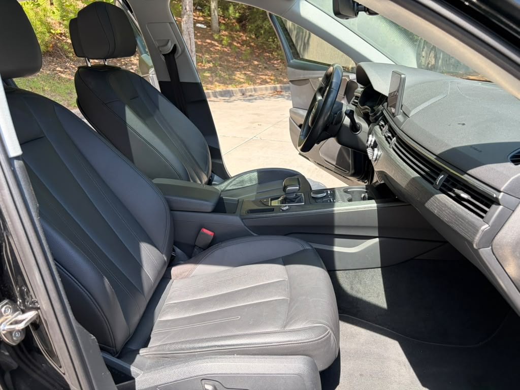 2017 Audi A4 Image 10