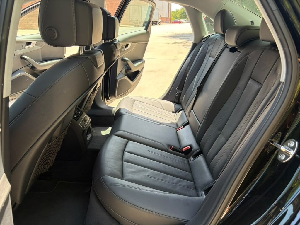 2017 Audi A4 Image 12