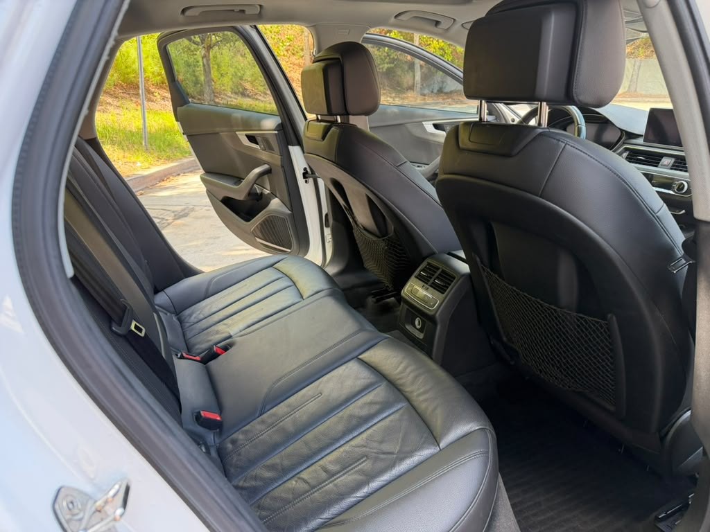2017 Audi A4 Image 7