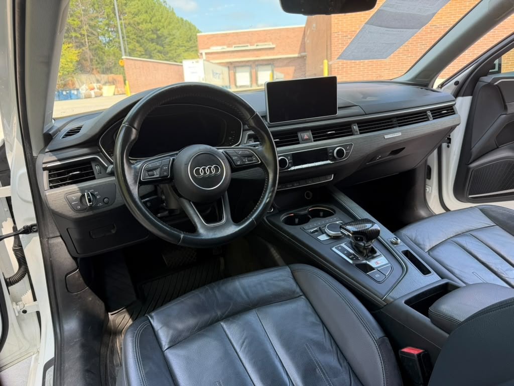 2017 Audi A4 Image 17