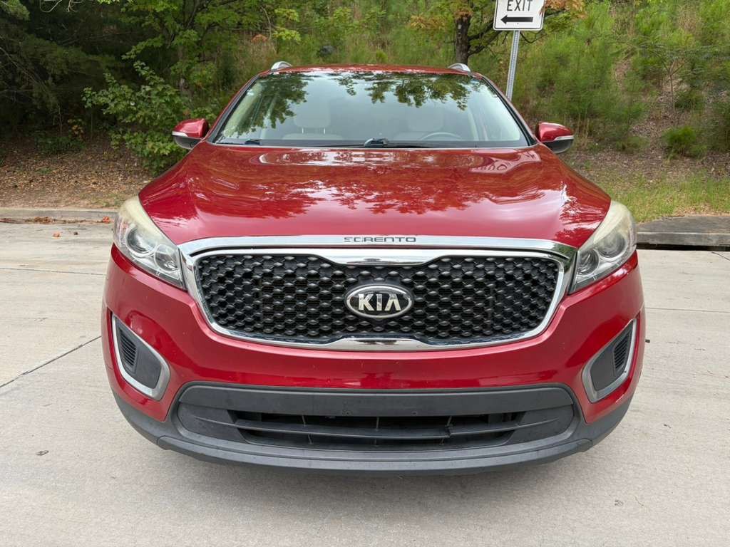 2016 Kia Sorento Image 2