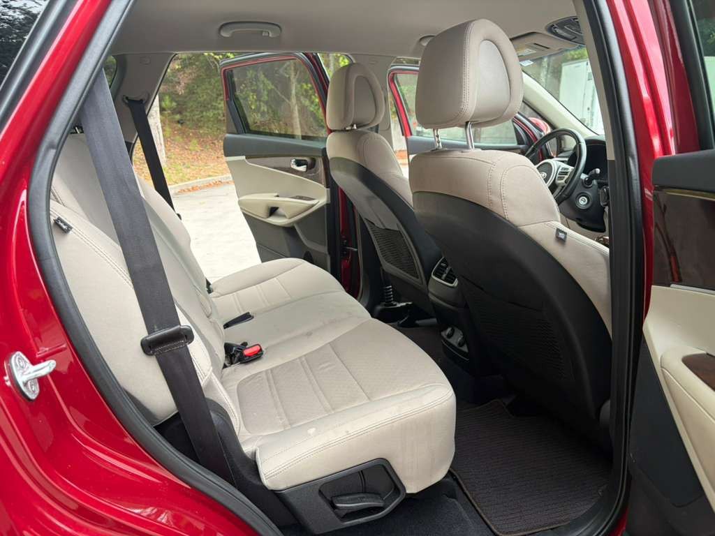 2016 Kia Sorento Image 7