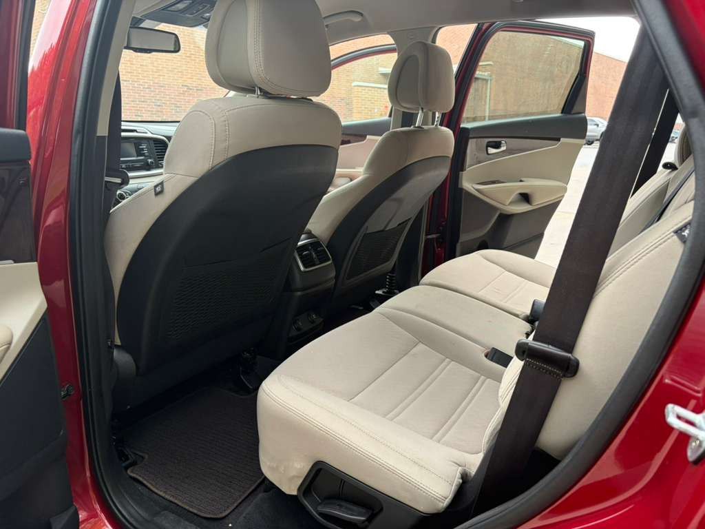 2016 Kia Sorento Image 11