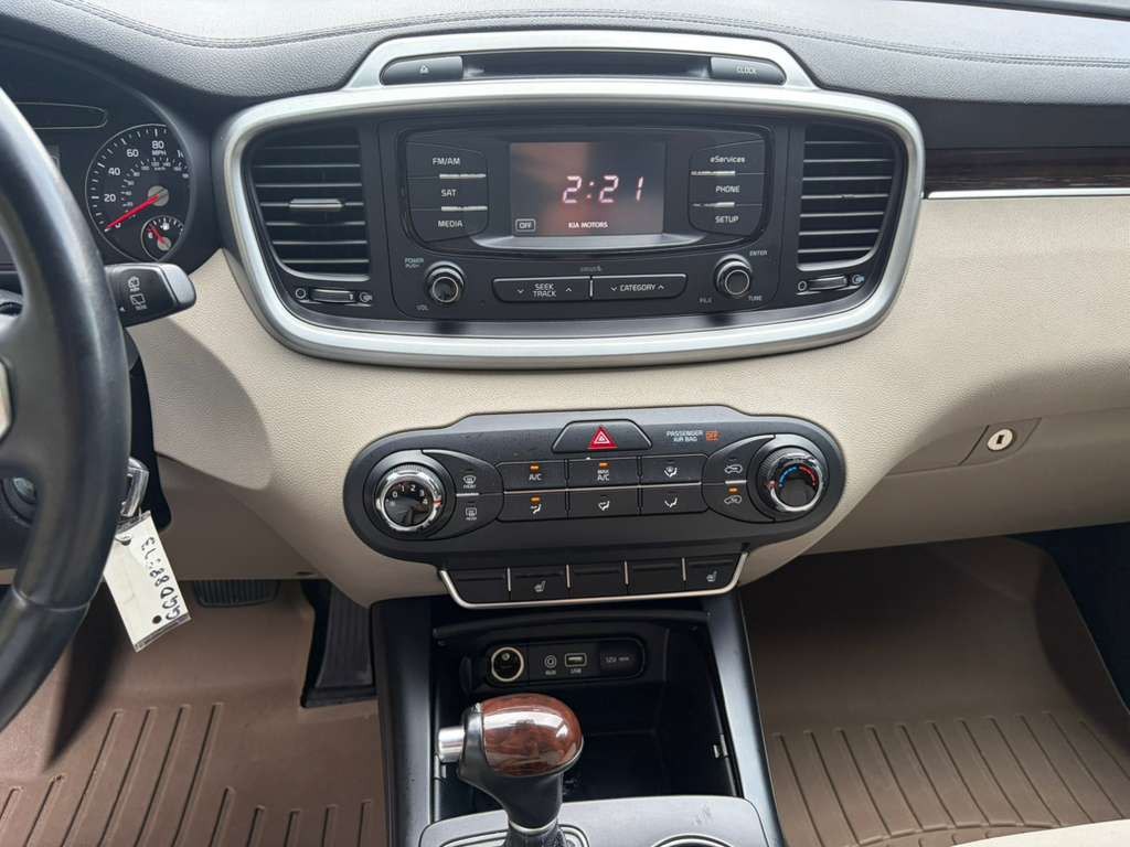 2016 Kia Sorento Image 20