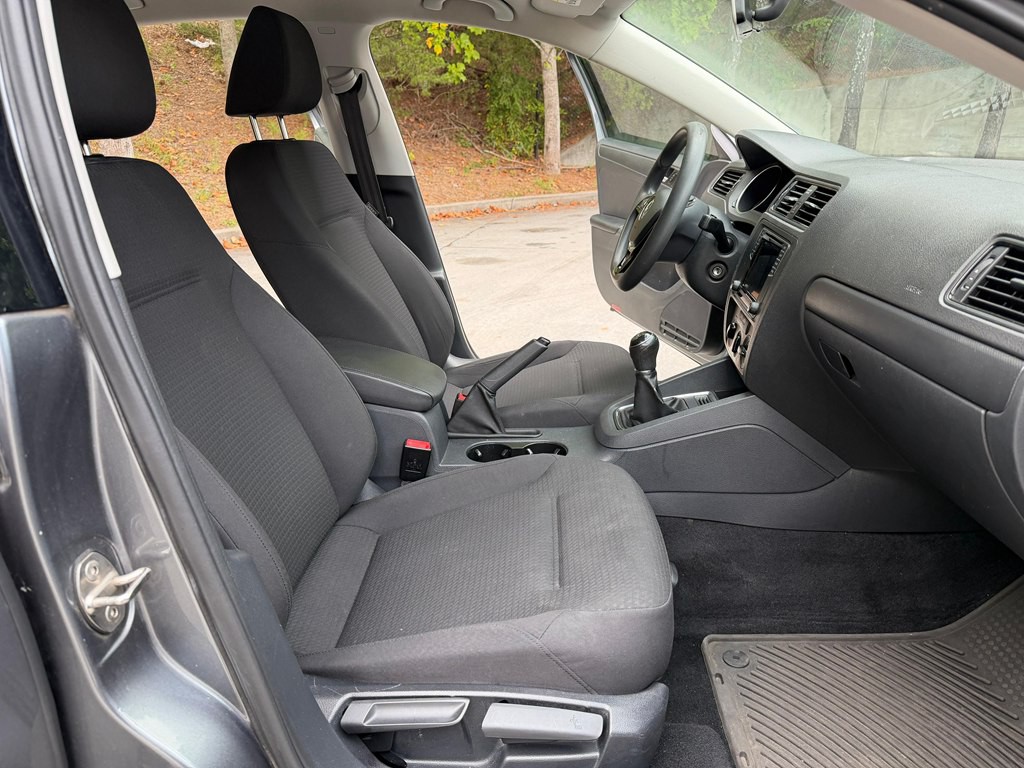2016 Volkswagen Jetta Image 10