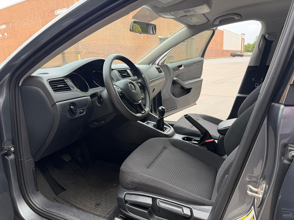 2016 Volkswagen Jetta Image 13