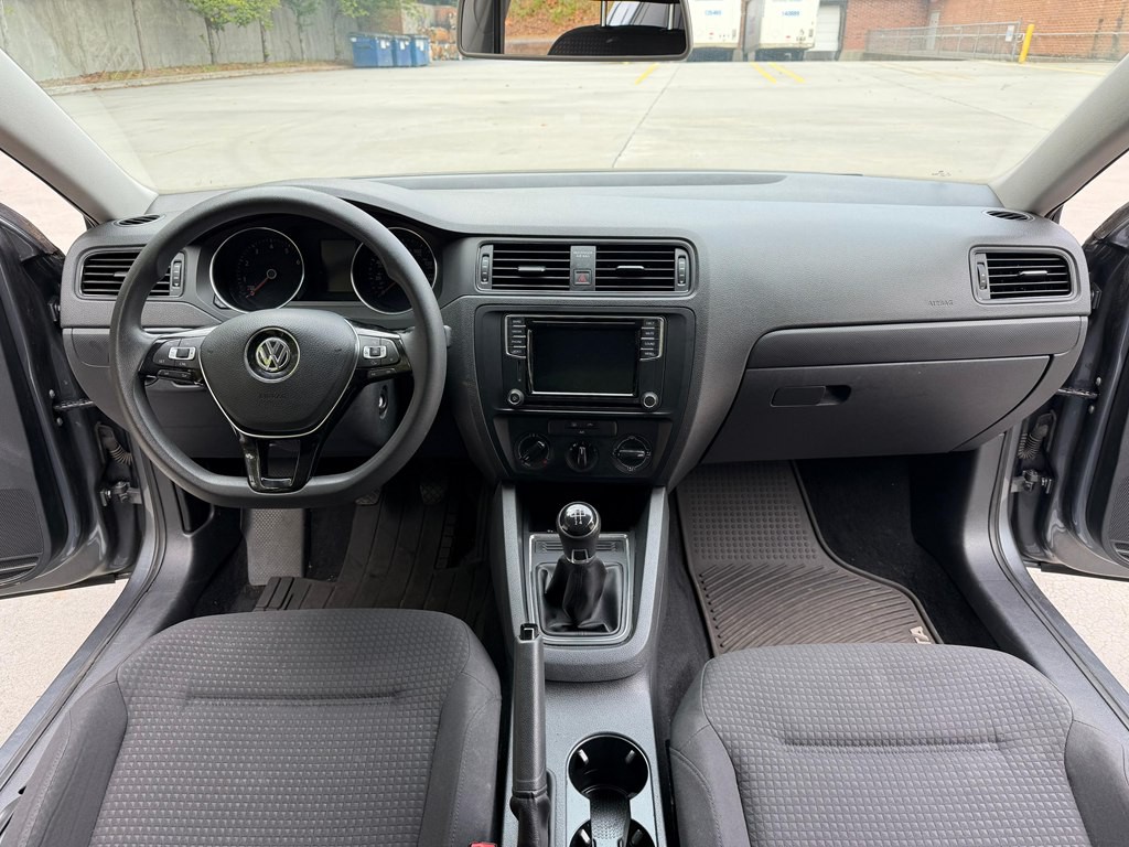 2016 Volkswagen Jetta Image 16