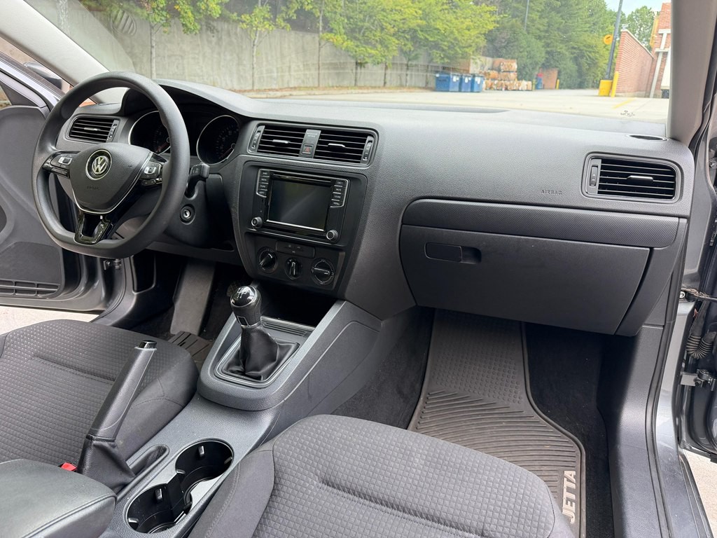 2016 Volkswagen Jetta Image 17