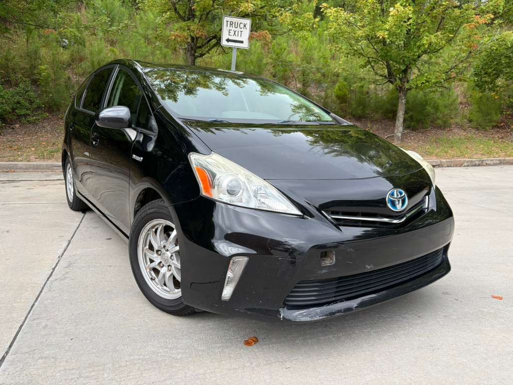 2014 Toyota Prius Image 1
