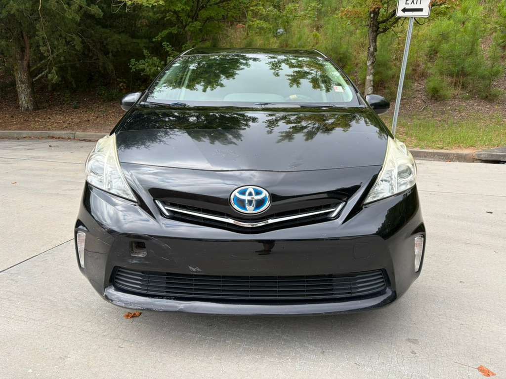 2014 Toyota Prius Image 2