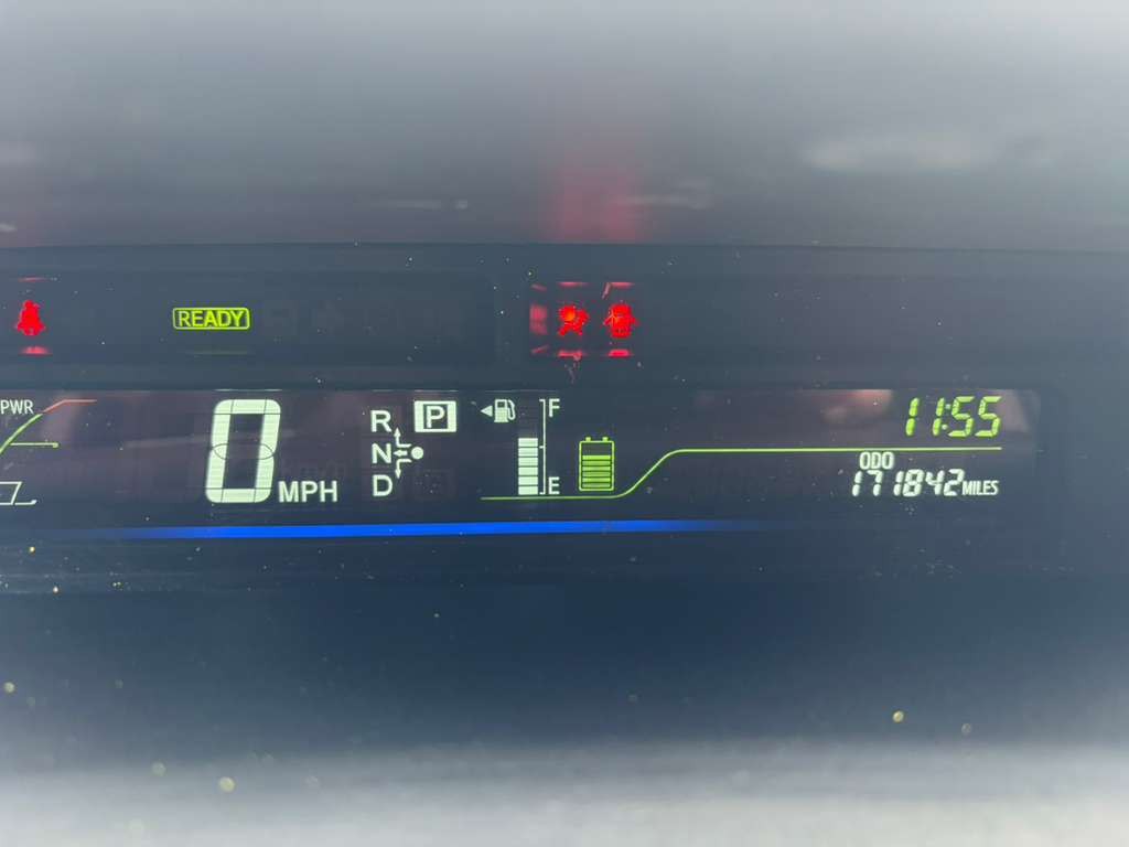 2014 Toyota Prius Image 18
