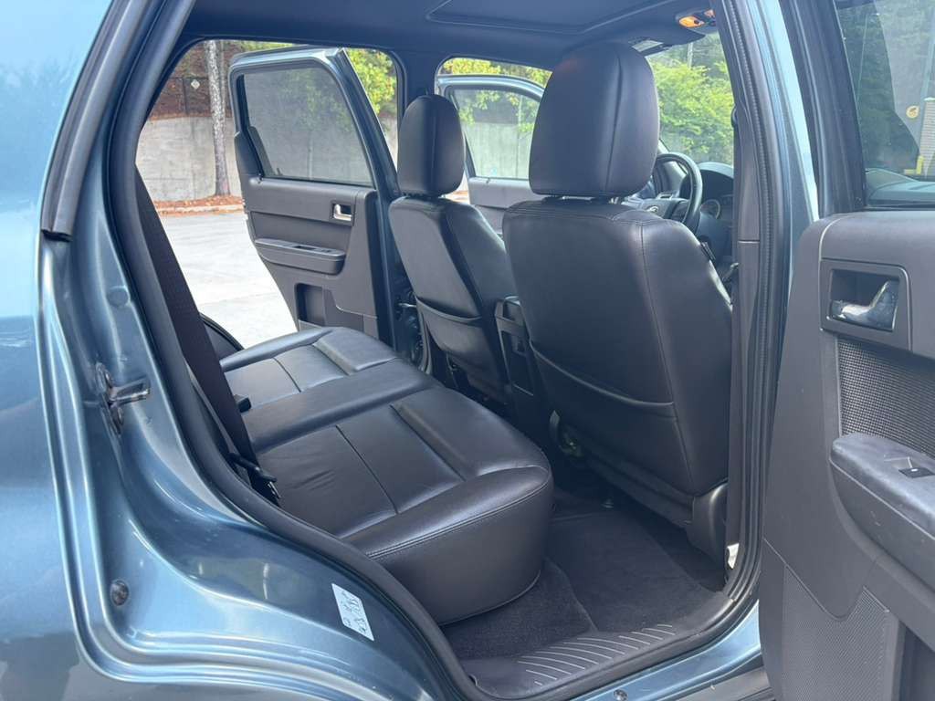 2010 Ford Escape Image 7