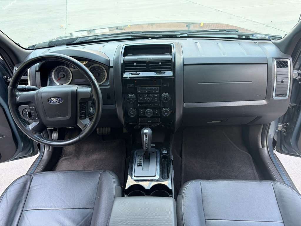 2010 Ford Escape Image 16