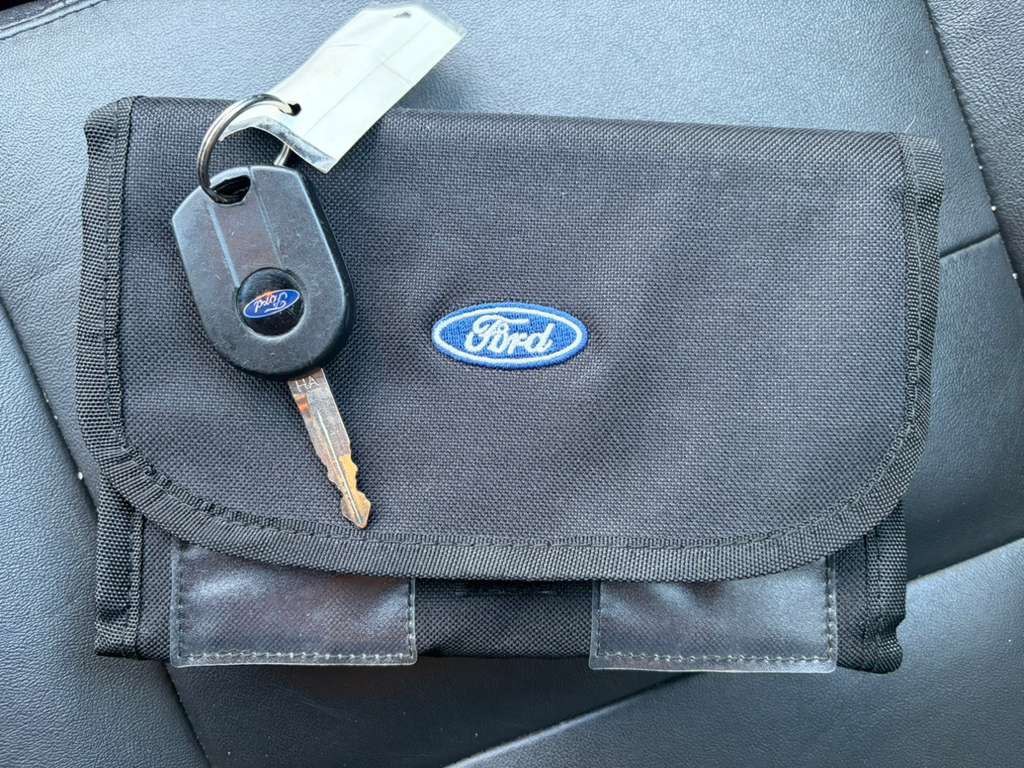 2010 Ford Escape Image 20
