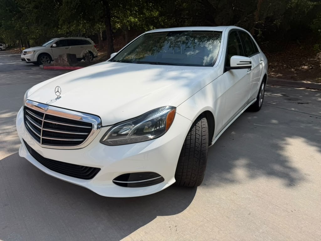 2014 Mercedes-Benz E-Class Image 3