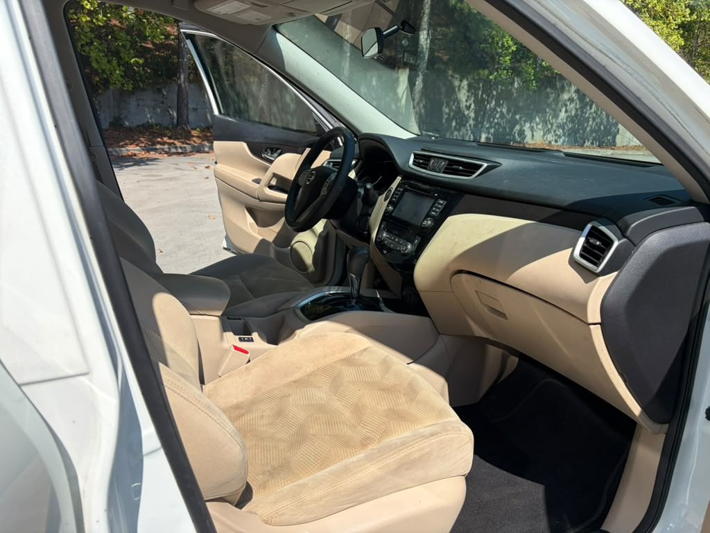 2016 Nissan Rogue Image 9