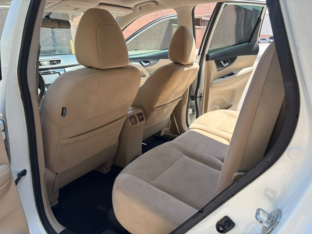 2016 Nissan Rogue Image 11