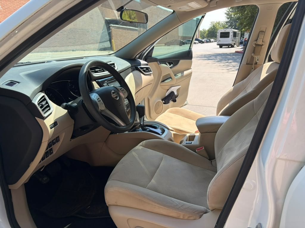 2016 Nissan Rogue Image 13