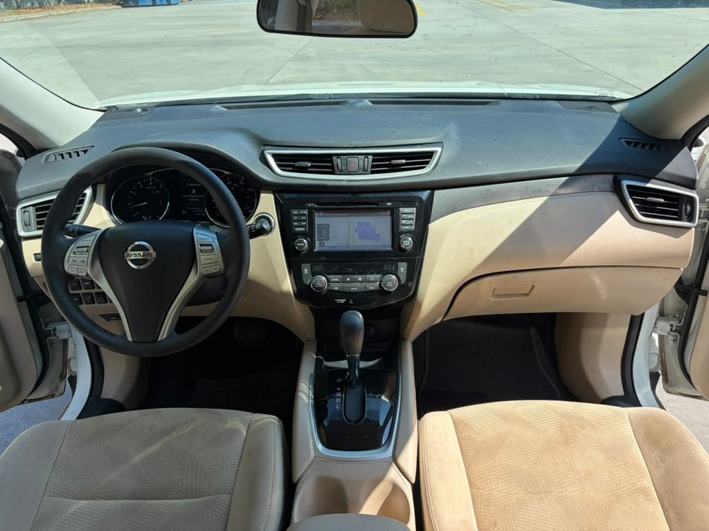 2016 Nissan Rogue Image 16