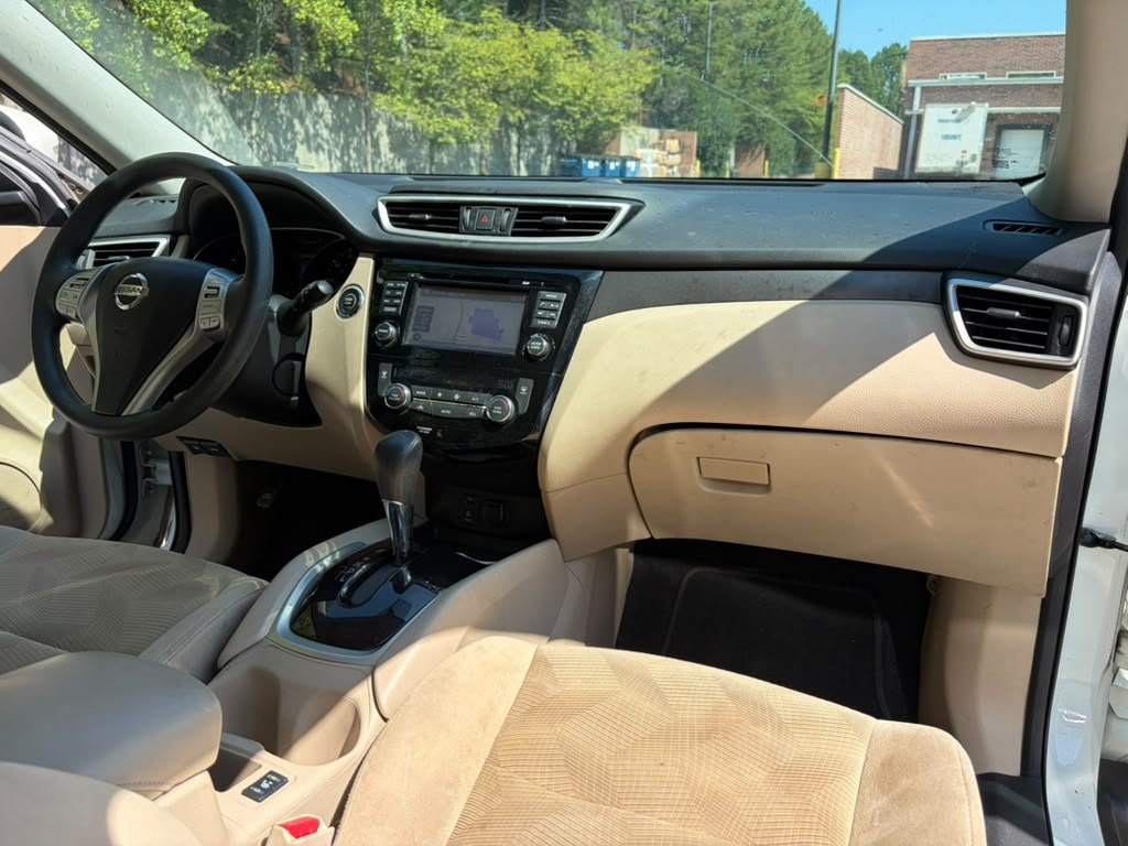 2016 Nissan Rogue Image 17