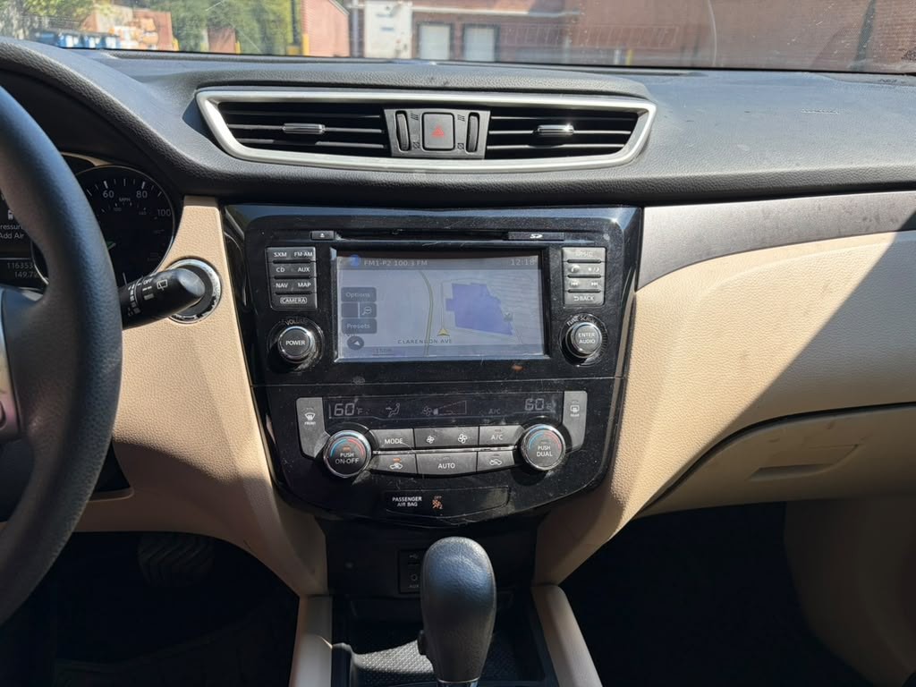 2016 Nissan Rogue Image 20