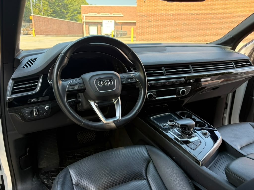 2018 Audi Q7 Image 16