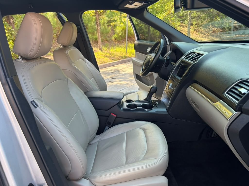 2018 Ford Explorer Image 10