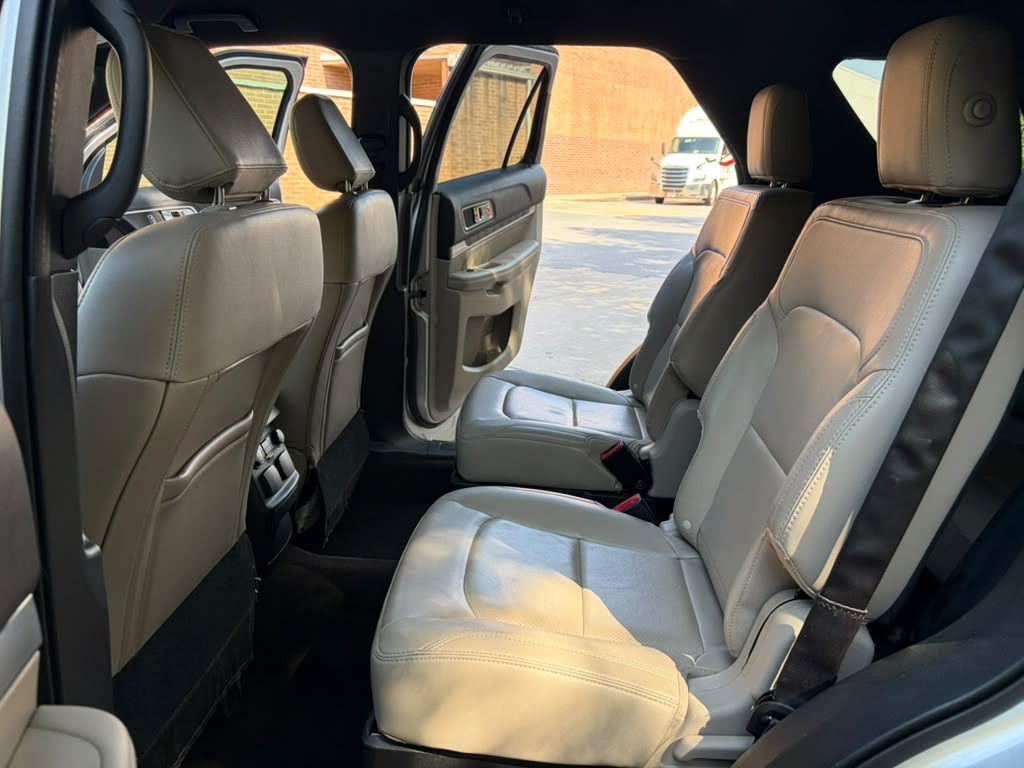 2018 Ford Explorer Image 12